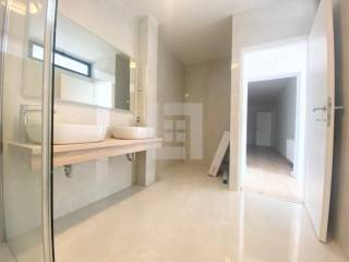 Jelenovac, luksuzan 5S stan, vrt, garaža, parking, prodaja