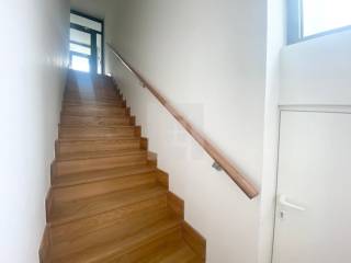 Jelenovac, luksuzan 5S stan, vrt, garaža, parking, prodaja