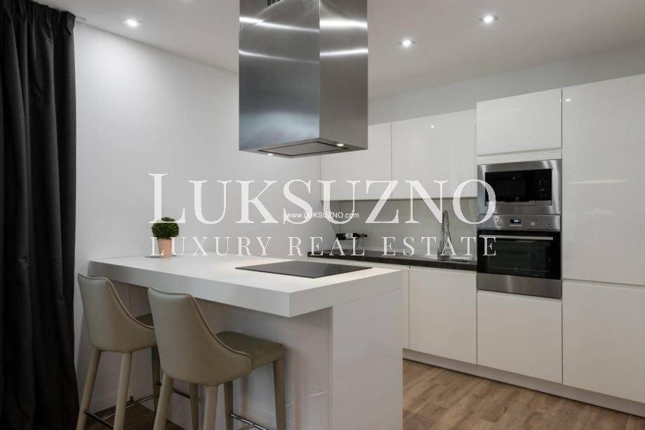 Hotel - 15 apartmana, 1550m2, Hvar, prodaja, Luksuzno.com