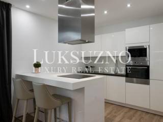 Hotel - 15 apartmana, 1550m2, Hvar, prodaja, Luksuzno.com