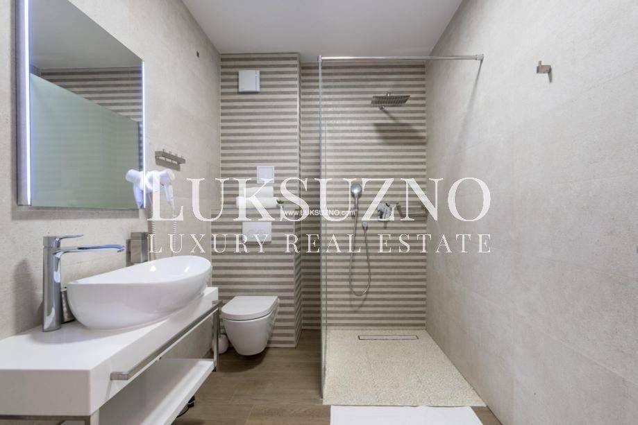 Hotel - 15 apartmana, 1550m2, Hvar, prodaja, Luksuzno.com