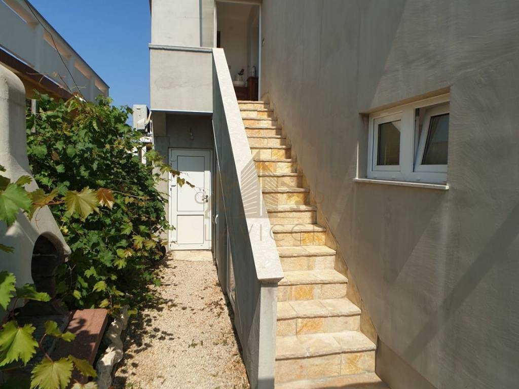 Apartmanska kuća, Prodaja, Vir, Vir