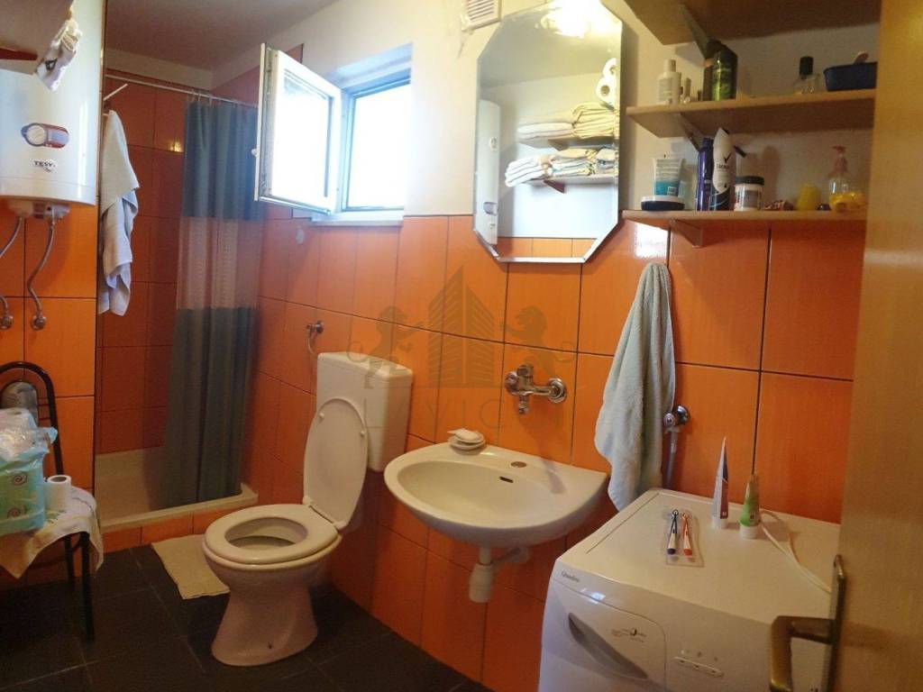 Apartmanska kuća, Prodaja, Vir, Vir