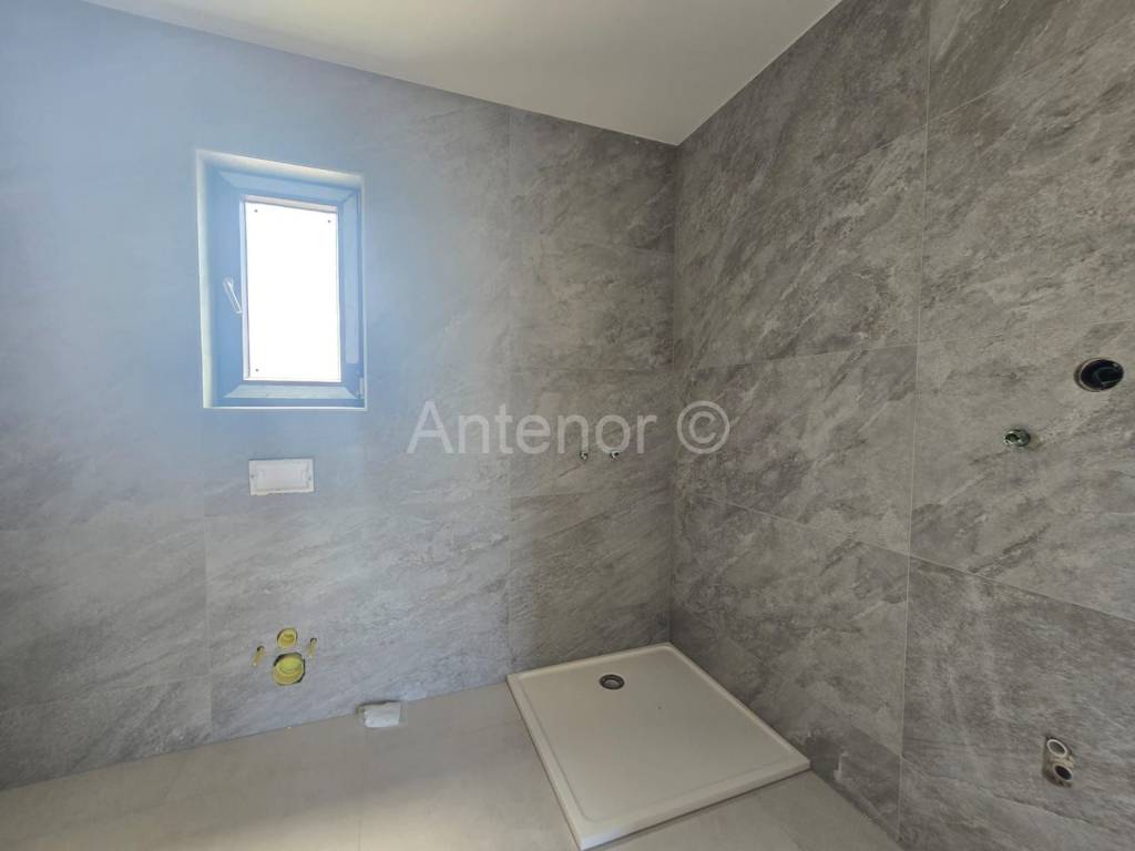 Apartman na moru, Prodaja, Privlaka, Privlaka