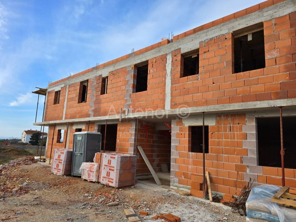 Apartman s okućnicom, Prodaja, Privlaka, Privlaka