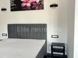 Stan u zgradi, Najam, Rijeka, Sjever