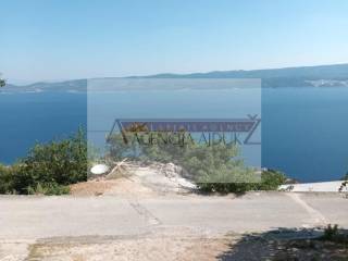 Omis, Lokva Rogoznica