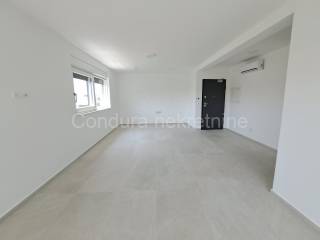 Apartman na moru, Prodaja, Privlaka, Privlaka