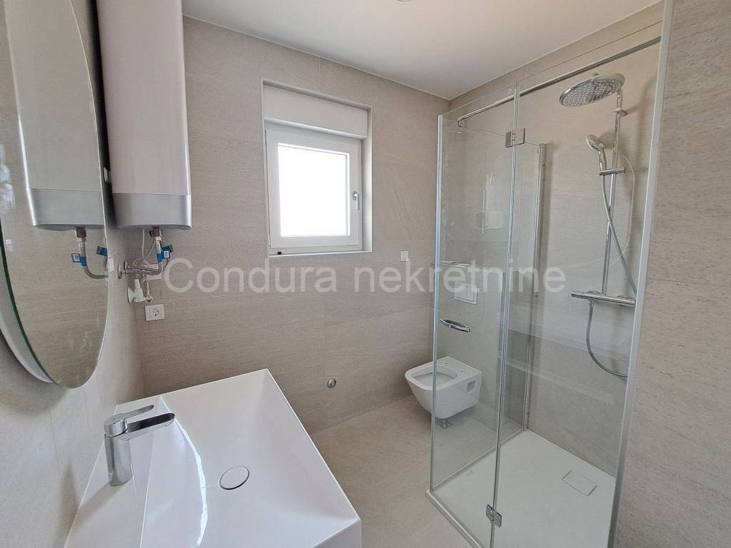 Apartman na moru, Prodaja, Privlaka, Privlaka