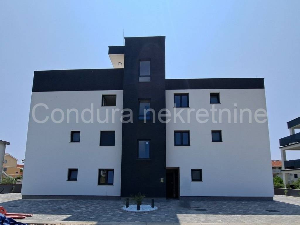 Apartman na moru, Prodaja, Privlaka, Privlaka