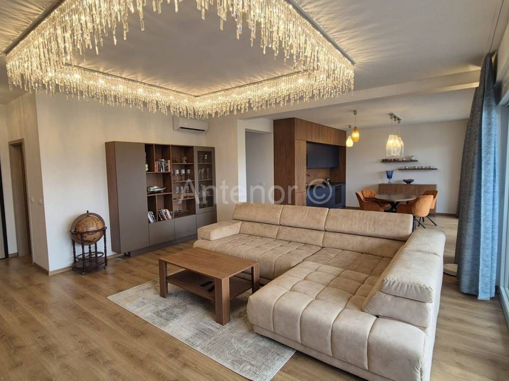 Apartman na moru, Prodaja, Vrsi, Zukve
