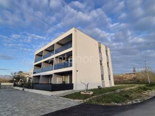 Apartman na moru, Prodaja, Vrsi, Zukve