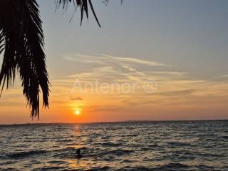 Apartman na moru, Prodaja, Vrsi, Zukve