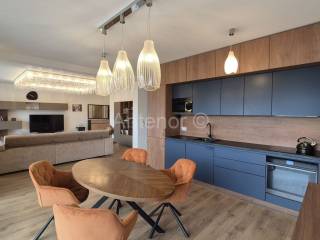 Apartman na moru, Prodaja, Vrsi, Zukve