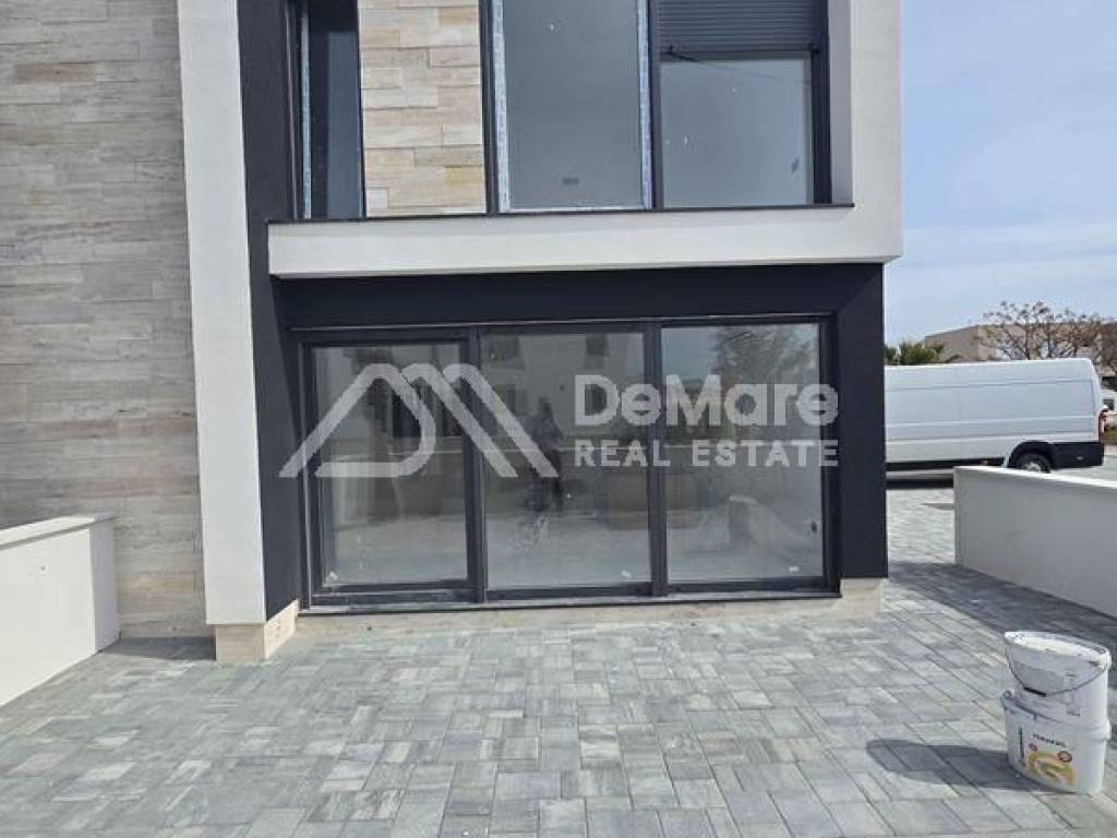 Apartman na moru, Prodaja, Privlaka, Privlaka