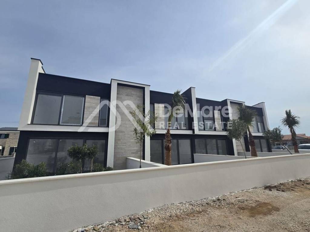 Apartman na moru, Prodaja, Privlaka, Privlaka