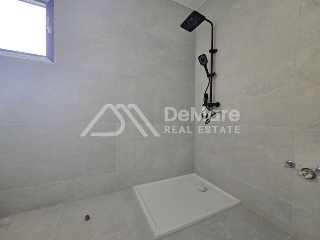 Apartman na moru, Prodaja, Privlaka, Privlaka