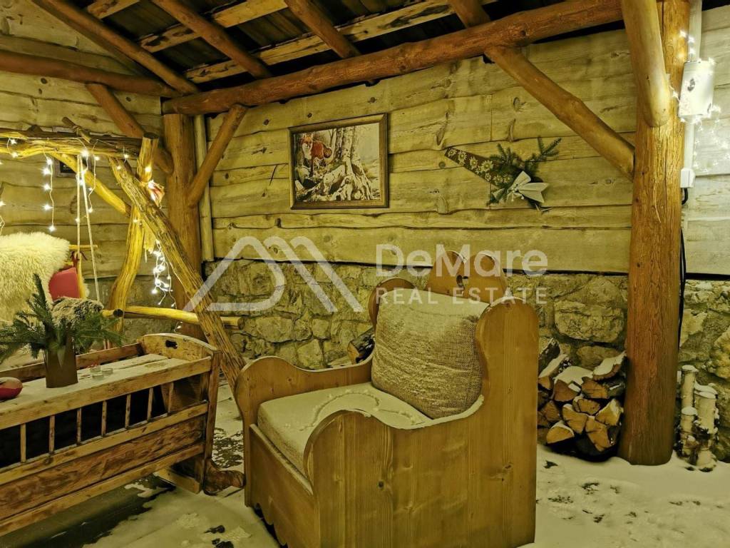 Vikend kuća, Prodaja, Gračac, Bruvno