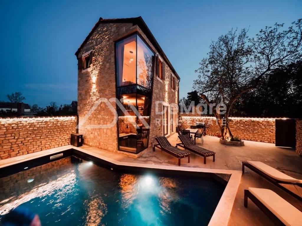 Kamena kuća, Prodaja, Privlaka, Privlaka