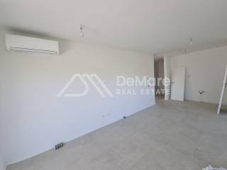 Apartman na moru, Prodaja, Privlaka, Privlaka