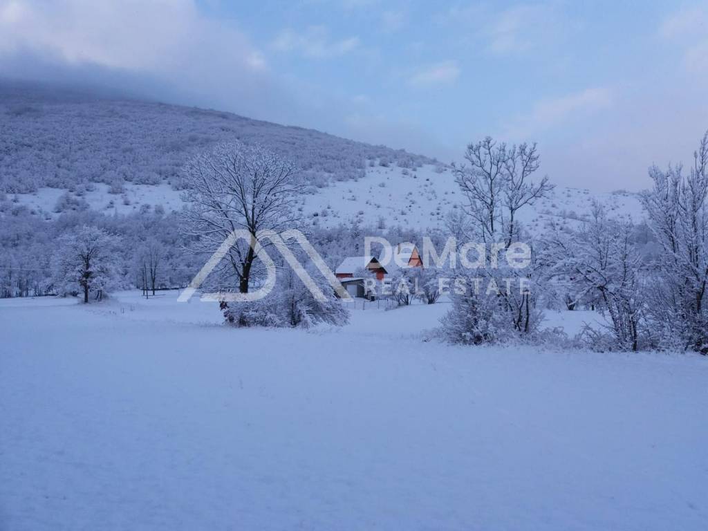 Nekretnina za odmor, Prodaja, Gracac, Kijani