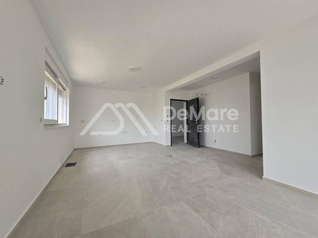 Apartman na moru, Prodaja, Privlaka, Privlaka