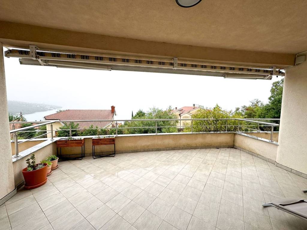 Stan u zgradi, Prodaja, Opatija, Opatija
