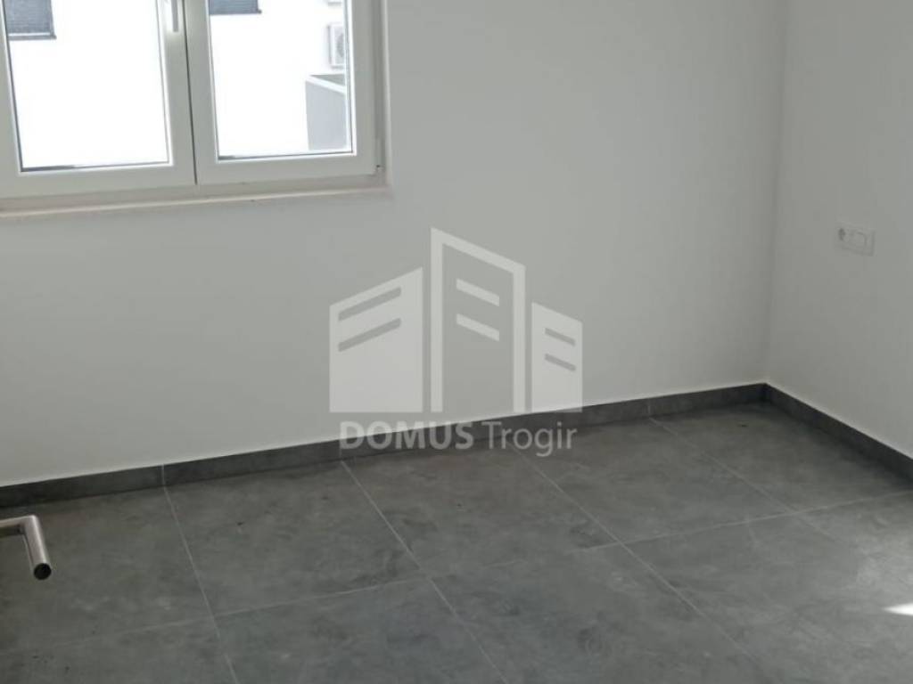 Stan u novogradnji, Prodaja, Okrug, Okrug Gornji