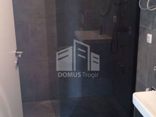 Stan u novogradnji, Prodaja, Okrug, Okrug Gornji