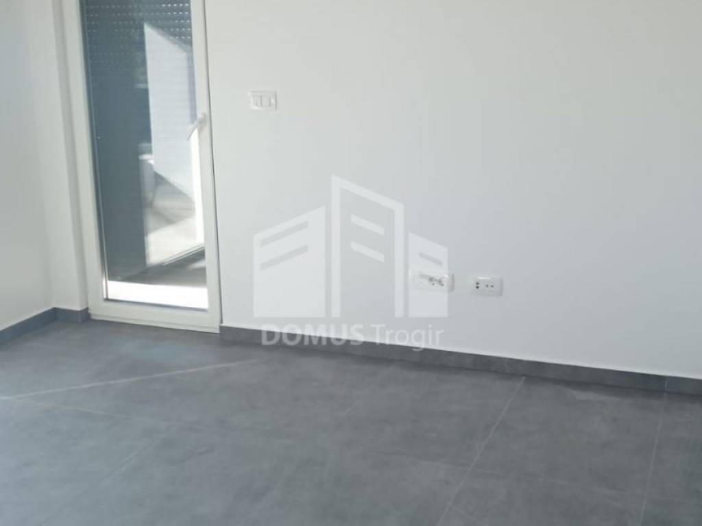 Stan u novogradnji, Prodaja, Okrug, Okrug Gornji