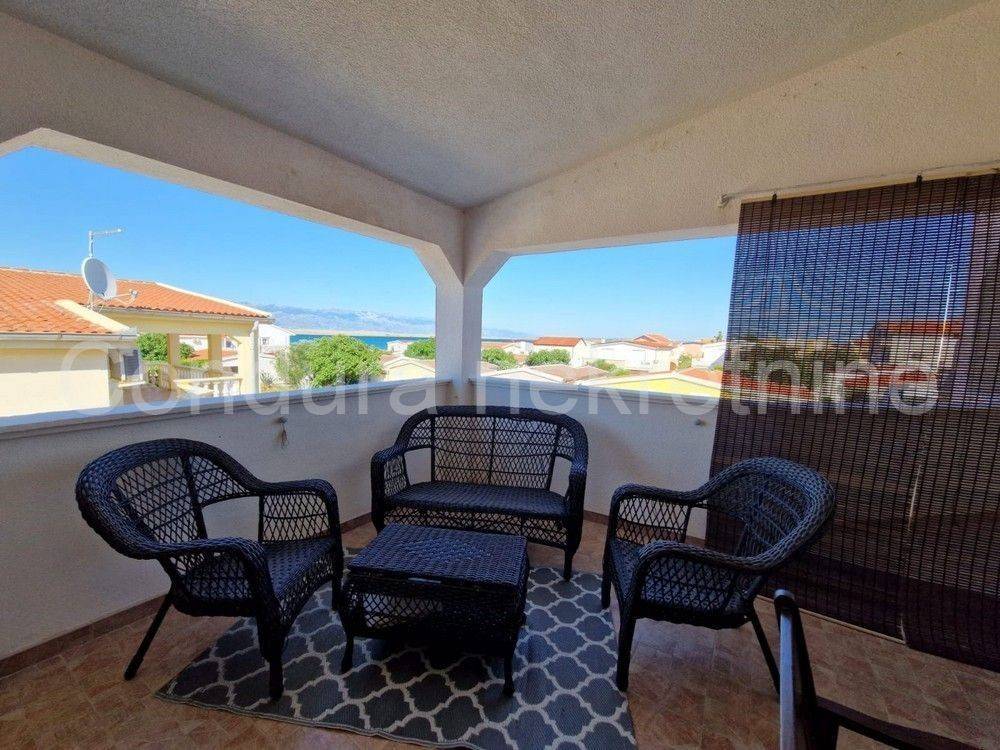 Apartman na moru, Prodaja, Vir, Vir