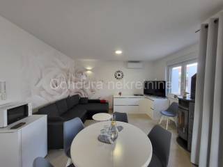 Apartman na moru, Prodaja, Nin, Nin