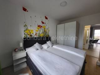 Apartman na moru, Prodaja, Nin, Nin