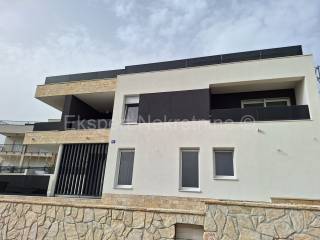 Samostojeća kuća, Prodaja, Ražanac, Rtina