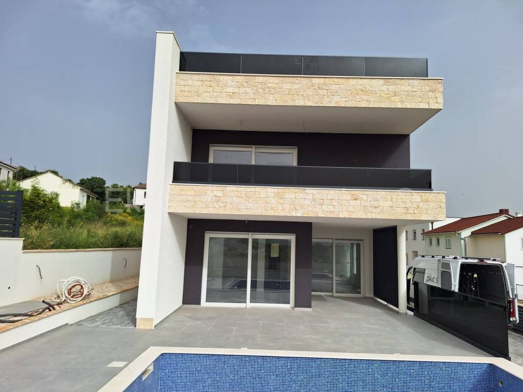 Samostojeća kuća, Prodaja, Ražanac, Rtina