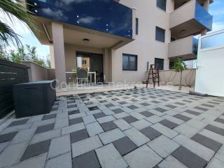 Apartman na moru, Prodaja, Nin, Nin