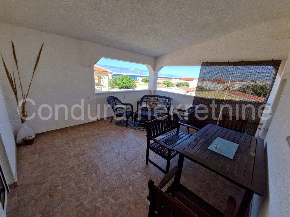 Apartman na moru, Prodaja, Vir, Vir