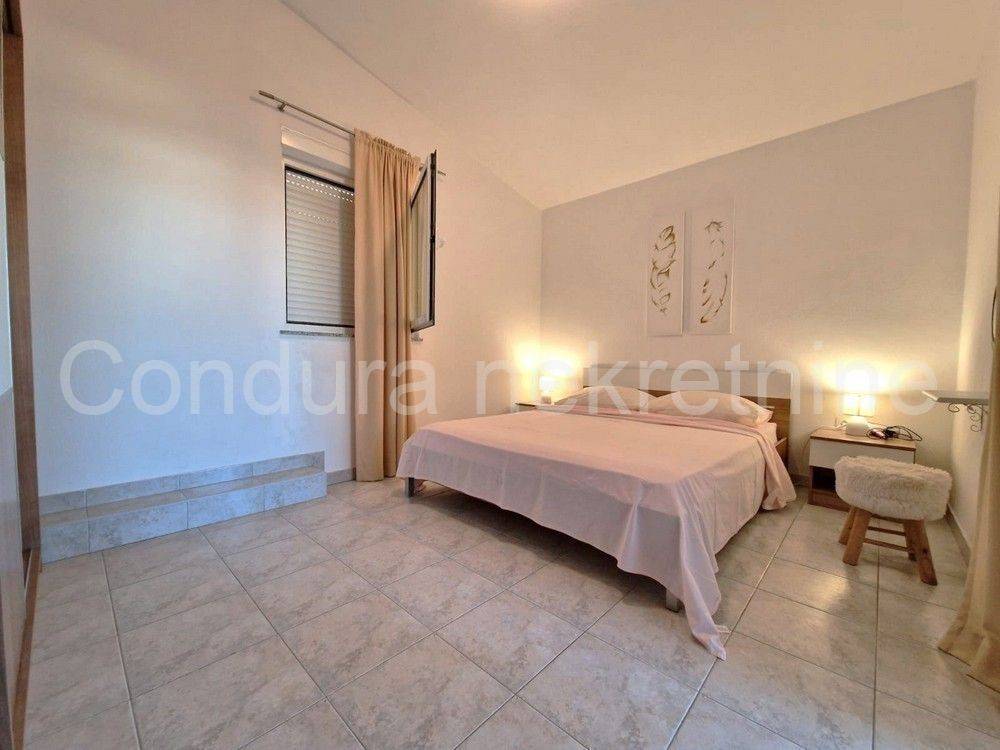 Apartman na moru, Prodaja, Vir, Vir