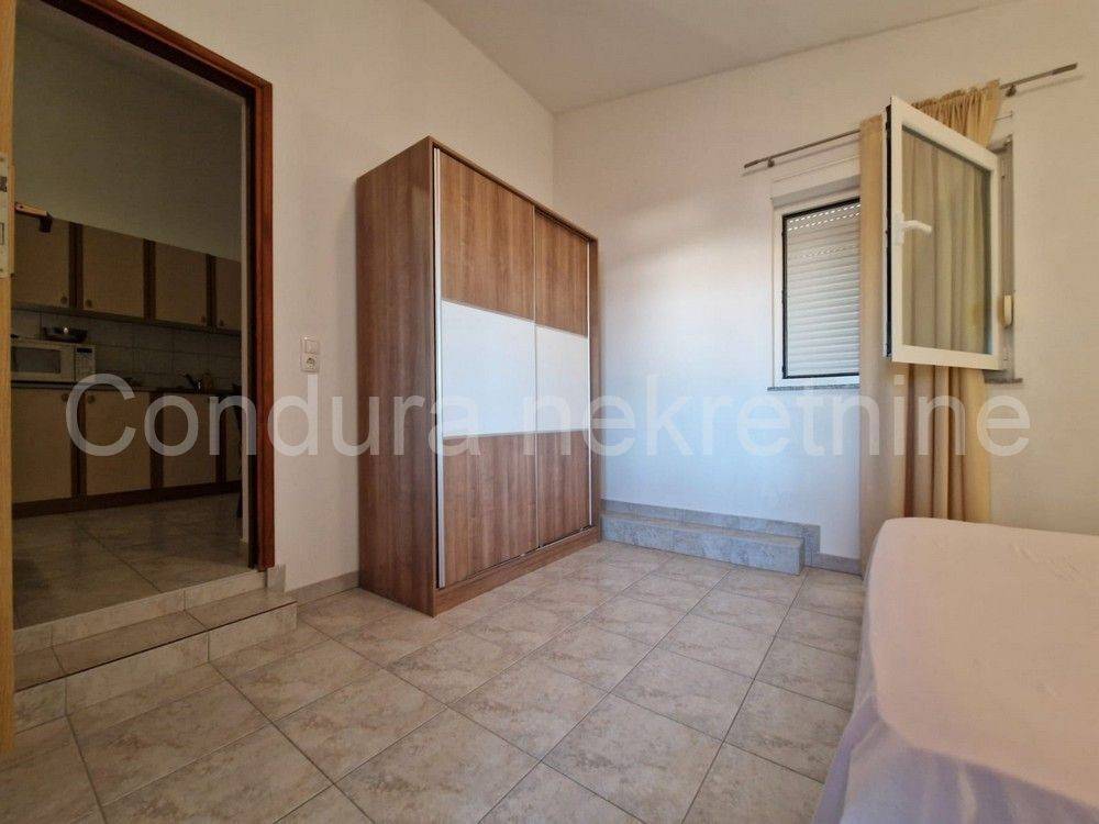 Apartman na moru, Prodaja, Vir, Vir