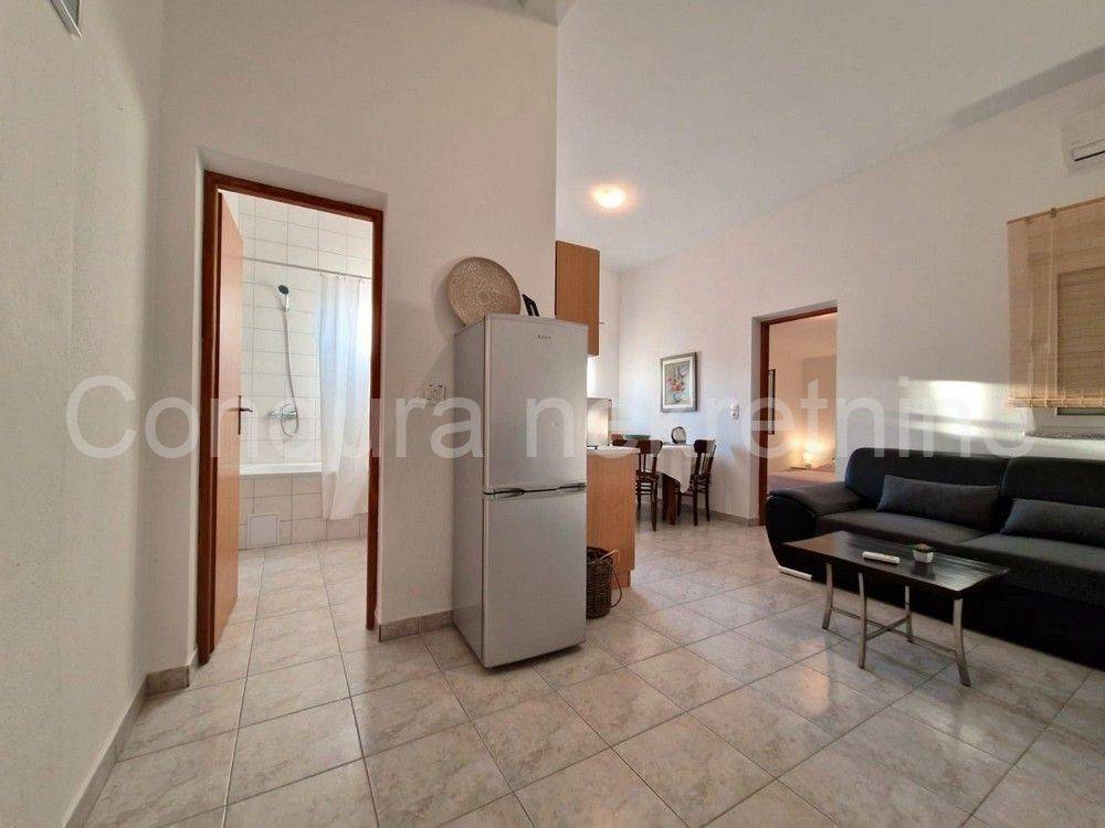Apartman na moru, Prodaja, Vir, Vir