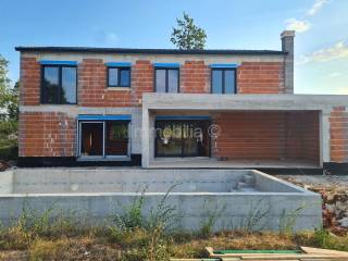 Vila, Prodaja, Tinjan, Tinjan