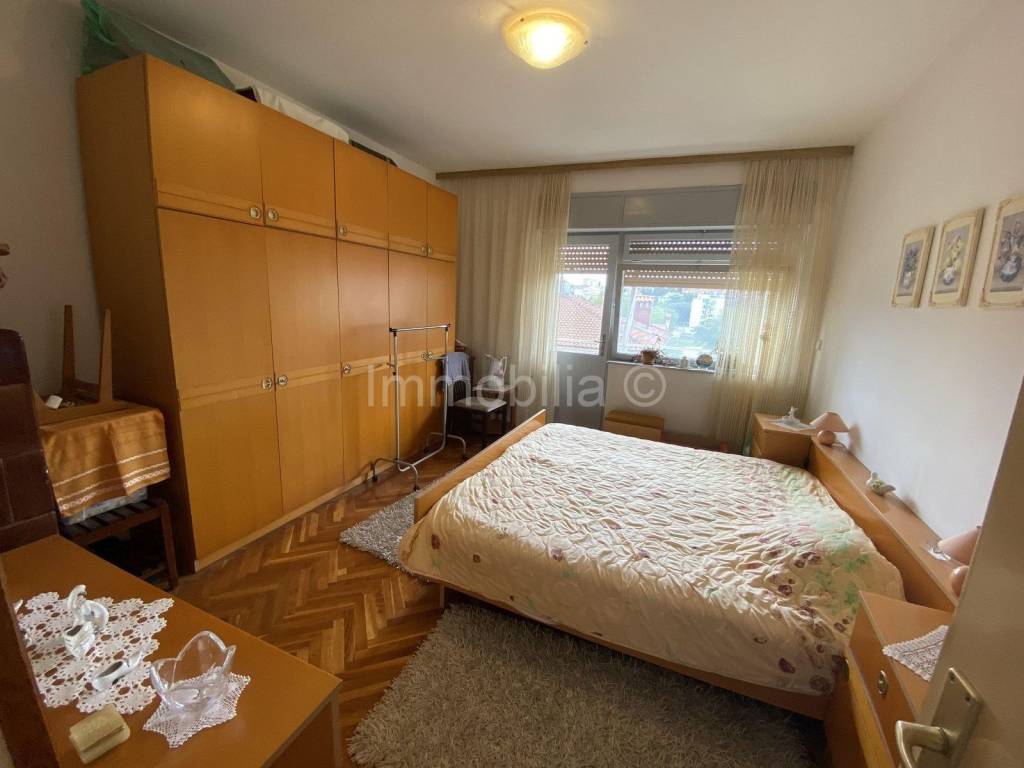 Stan u zgradi, Prodaja, Pula, Pula