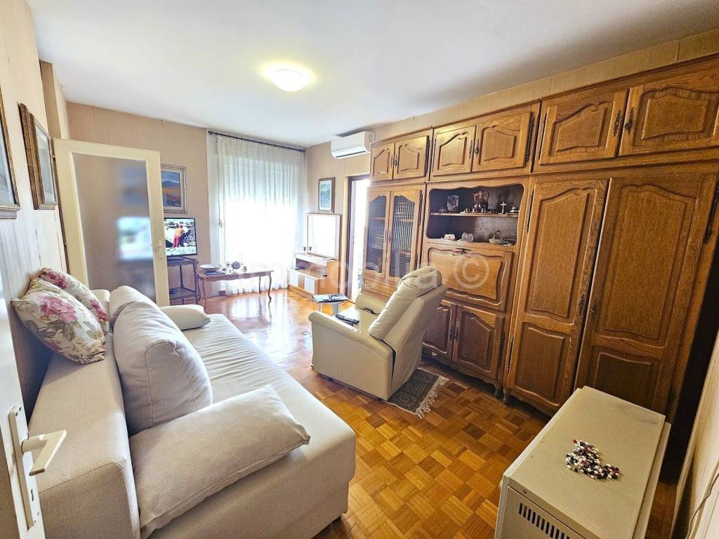Stan u zgradi, Prodaja, Pula, Pula
