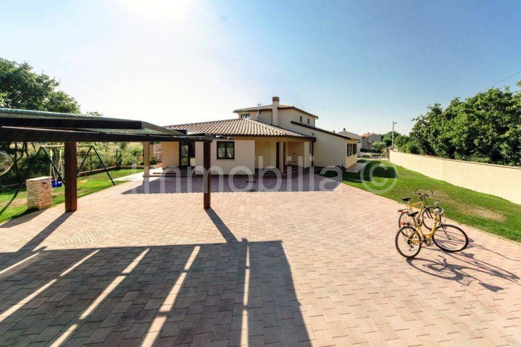 Vila, Prodaja, Ližnjan, Šišan
