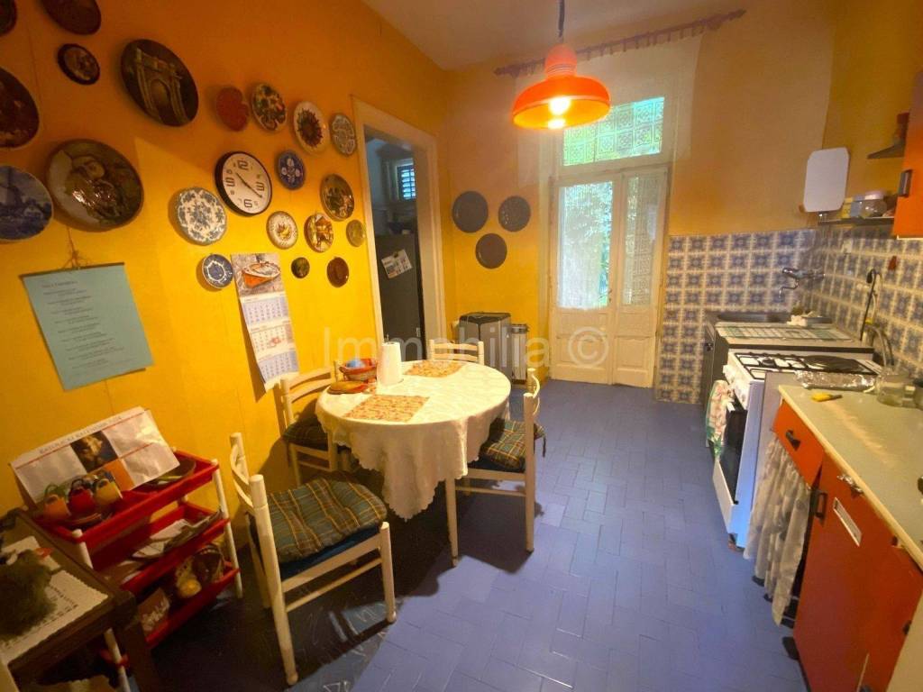 Stan u zgradi, Prodaja, Pula, Pula
