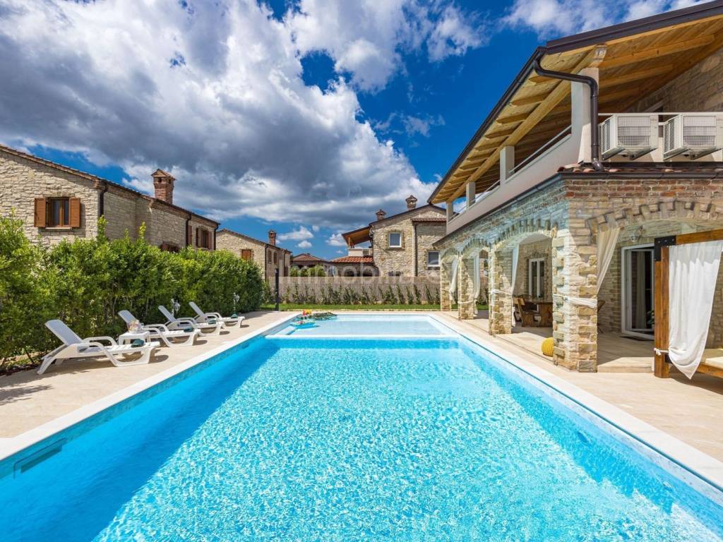 Vila, Prodaja, Svetvinčenat, Juršići
