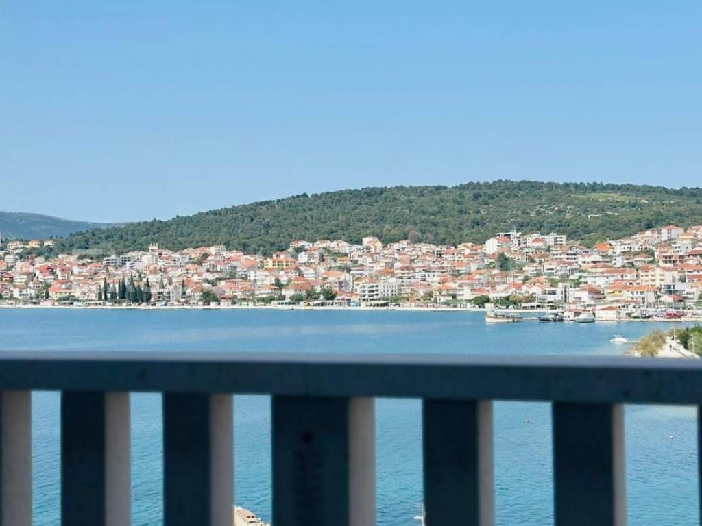Stan u zgradi, Prodaja, Okrug, Okrug Gornji