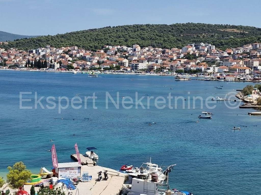 Stan u zgradi, Prodaja, Okrug, Okrug Gornji
