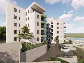 Stan u novogradnji, Prodaja, Dugi rat, Dugi Rat