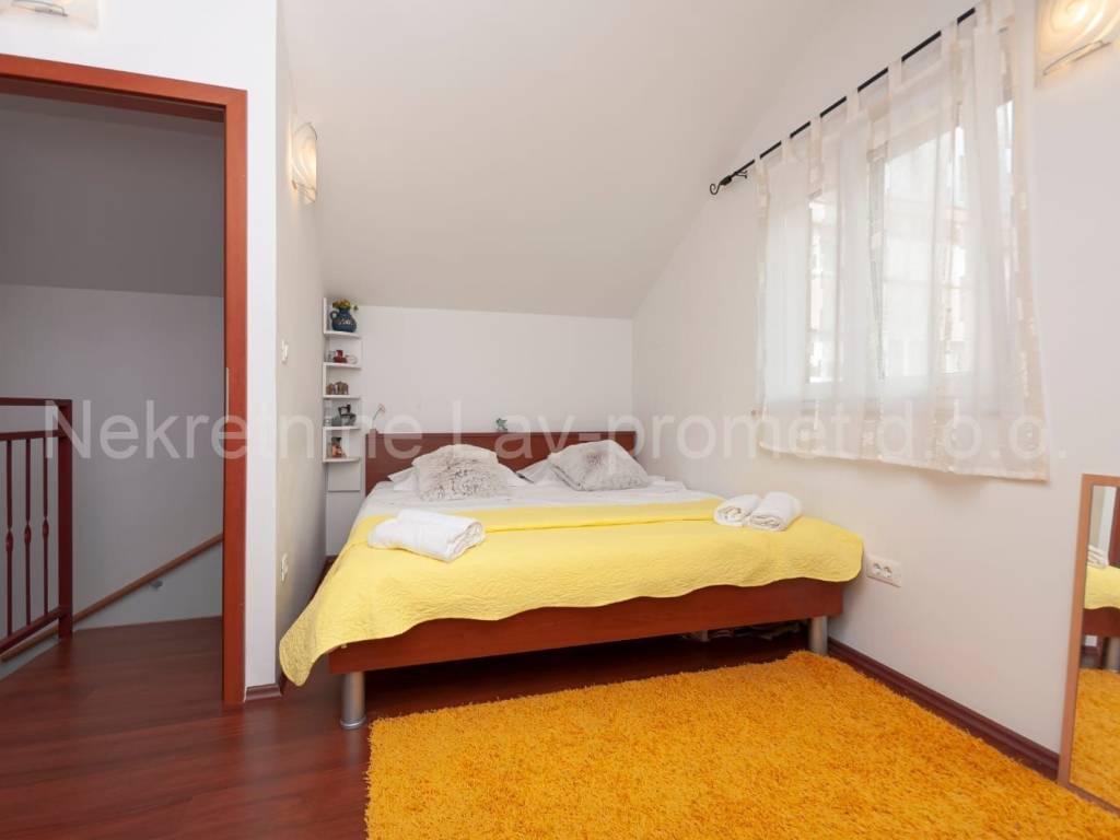 Obiteljska kuća, Prodaja, Omiš, Omiš
